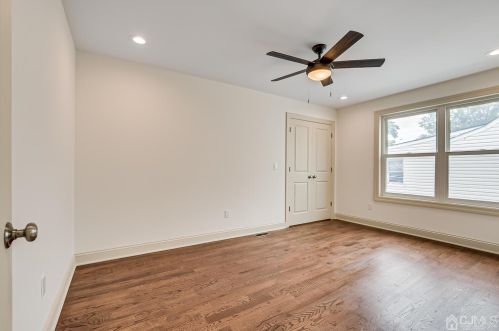 110 Bond St, Iselin NJ  08830-2424 exterior