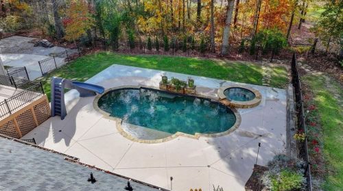 1311 Bridgewater Walk, Lithonia GA  30078-2086 exterior