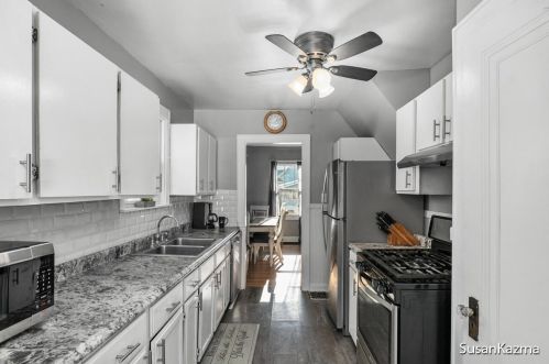 1131 Seneca St, Wyoming, MI