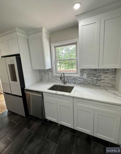 796 Stelton St, Teaneck NJ  07666-5344 exterior