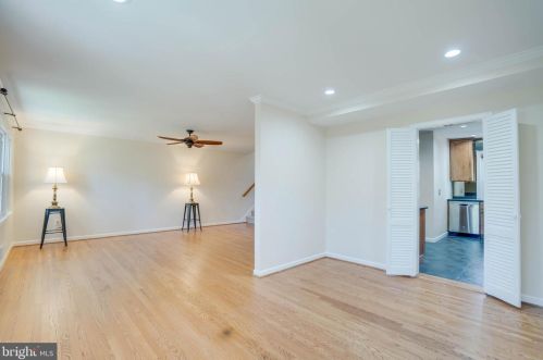 617 Azalea Dr, Rockville MD 20850-2010 exterior