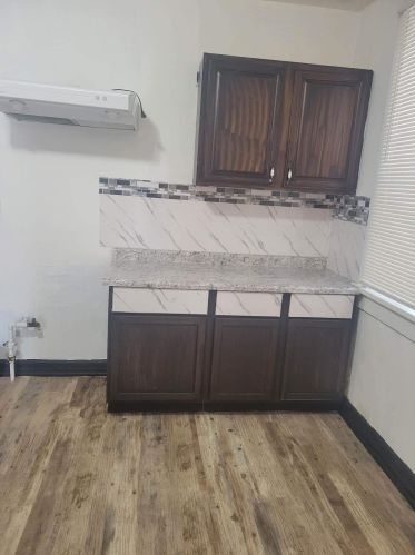 2329 9th Pl, Milwaukee, WI 53215-3211