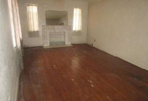 747 Dunmore St, Pittsburgh, PA 15206-1232