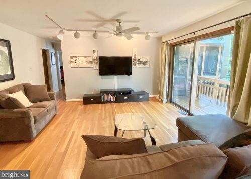 5707 Halpine Rd, Rockville MD exterior