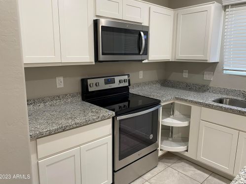 9637 10th Ave, Phoenix AZ  85021-3104 exterior