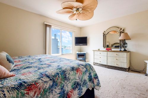 19 Harborhead Dr, Point Pleasant Beach NJ 08742-2681 exterior