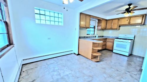 3037 Austin Ave, Chicago IL 60638-1418 exterior