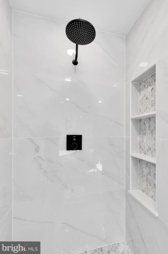 6705 Buttermere Ln, Bethesda MD  20817-1528 exterior