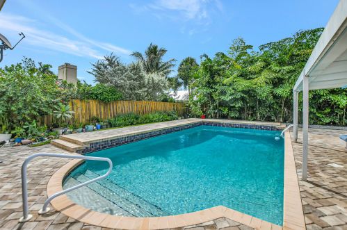 1398 20 St, Boca Raton FL 33431-8011 exterior