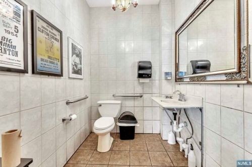 64 Chestnut St, Montclair NJ 07042-2945 exterior