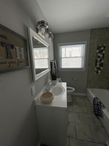 6667 80, Milwaukee WI 53223-5564 exterior