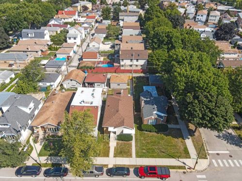 6538 Foster Ave, Chicago IL  60656-2245 exterior