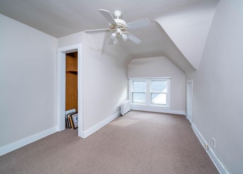 910 Davis St, Kalamazoo MI 49008-1195 exterior