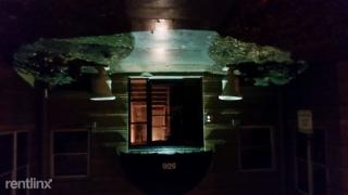 506 31st St, Omaha NE  68105-1425 exterior