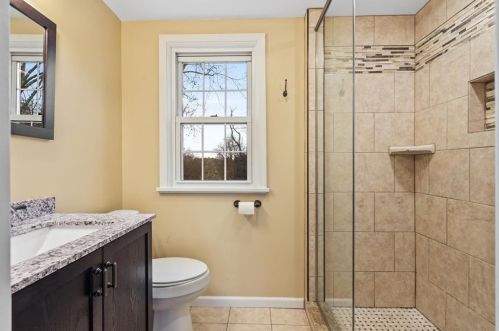 250 Chapel Ridge Rd, Pittsburgh PA  15238-1832 exterior