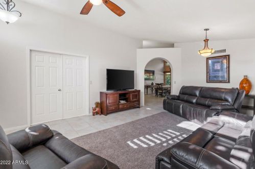 1620 Acoma Dr, Phoenix AZ 85032-5226 exterior