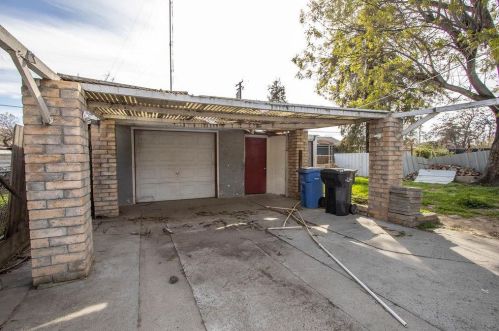 642 Olive Ave, Turlock CA 95380-4816 exterior