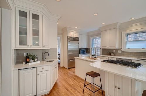 1776 Clifton Rd, Atlanta GA 30307-1252 exterior