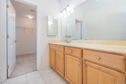 14 Chauncey Dr, Seymour CT 06478-1261 exterior