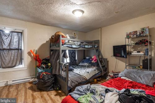 680 Columbia Ave, Lancaster PA 17603-3652 exterior