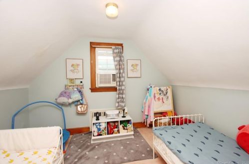 14 Baldwin Ave, Meriden CT 06450-3408 exterior