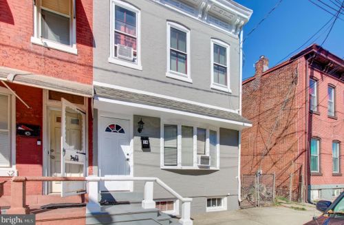 14 Morris Ave, Trenton NJ 08611-1131 exterior