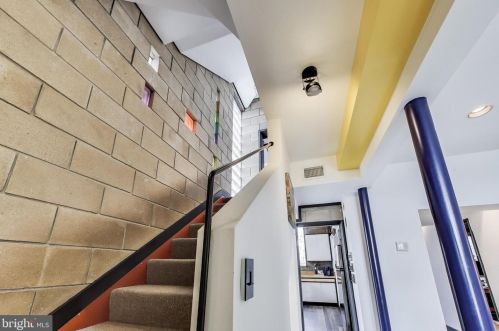 5171 Macarthur Blvd, Washington DC 20016-3315 exterior