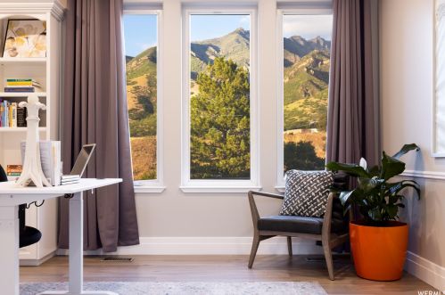 9093 Cyn Gate Cir, Sandy UT 84093-3807 exterior