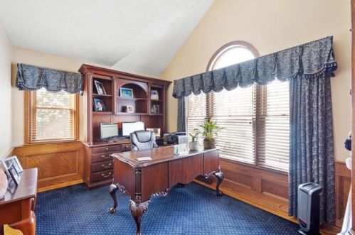 2587 Rossmoor Dr, Pittsburgh PA 15241-2581 exterior