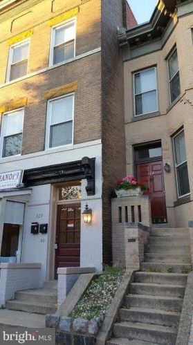 320 D St, Washington DC  20002-5721 exterior