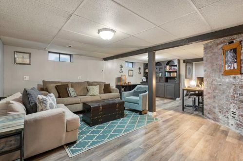 73 Farm St, Providence RI 02908-4063 exterior