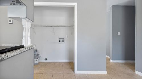 1737 County Hwy 183, Defuniak Springs FL 32433-4359 exterior