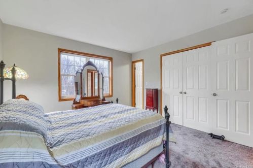 2478 Mt Hope Rd, Middletown NY 10940-7317 exterior