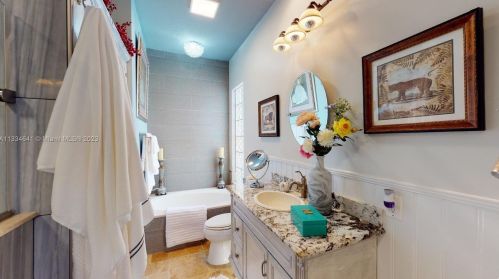 11269 Northland Dr, Fort Pierce FL 34987-1942 exterior