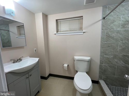 508 Randolph St, Camden NJ 08105-2723 exterior