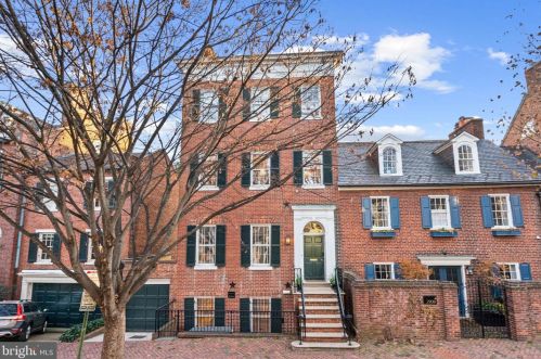 2906 N St, Washington DC 20024-3701 exterior