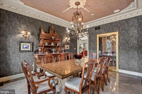 11300 Glen Rd, Rockville MD 20854-1849 exterior