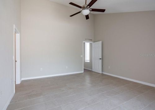 9517 Citrus Glen Pl, Tampa FL  33618-4032 exterior