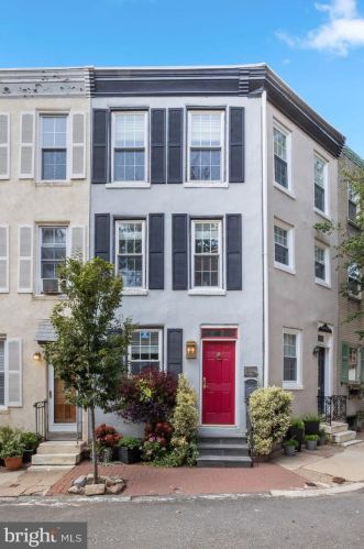 558 Judson St, Philadelphia, PA 19130-3123