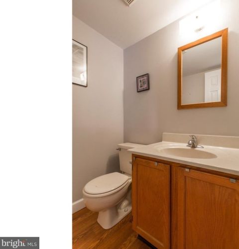 73 Victoria Dr, Chester PA 19014-1549 exterior