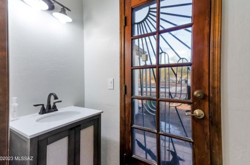 4701 Camino Gacela, Tucson AZ  85718-6813 exterior