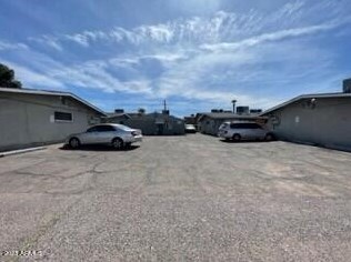 9644 11th Ave, Phoenix AZ 85021-3032 exterior