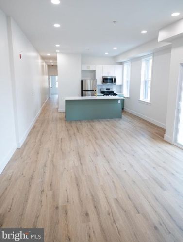 1500 Dickinson St, Philadelphia PA 19146-4757 exterior