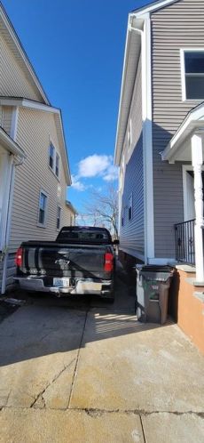 15 Colfax St, Providence RI 02905-3013 exterior