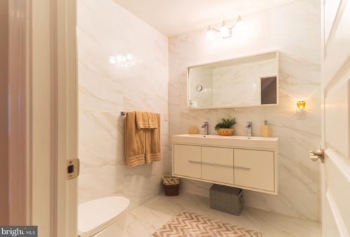 2028 Federal St, Philadelphia PA 19146-3914 exterior