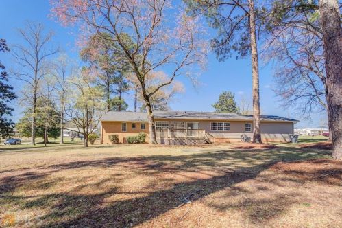 157 Ball St, Jackson GA  30233-2501 exterior