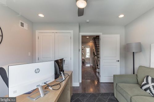 2616 Collins St, Philadelphia PA 19134-3709 exterior