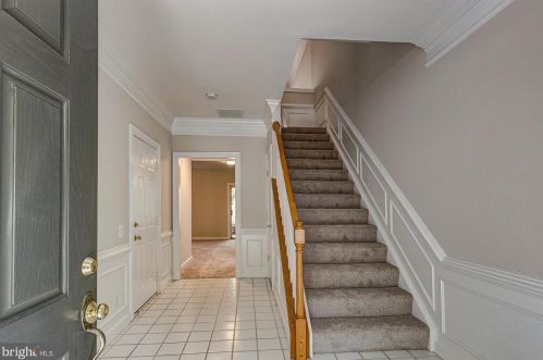 4663 Kell Ln, Alexandria, VA 22311-4917