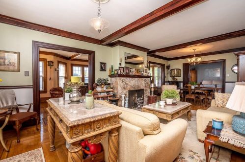 180 Wood Ave, Woonsocket RI 02895-2131 exterior