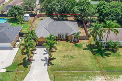 1658 Janette Ave, Fort Pierce, FL 34953-1189